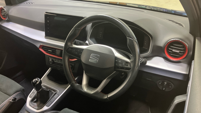 SEAT Arona 1.0 TSI 110 FR Sport 5dr Petrol Hatchback